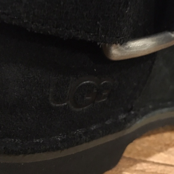 UGG Women's Cedric Sheepskin Winter Black Boots size 6M - Picture 5 of 5